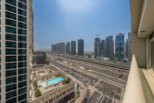 3 Bedrooms Apartment in Marina Mansions