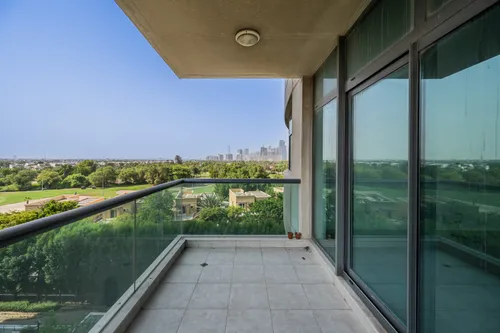 2 Bedrooms Apartment in The Links East Tower