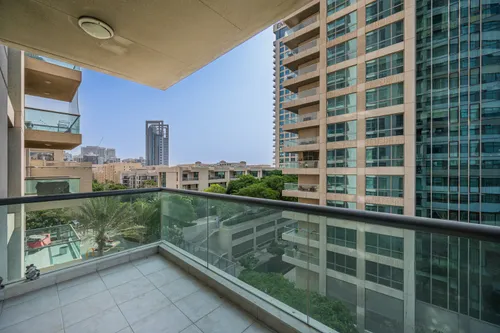 2 Bedrooms Apartment in The Links East Tower