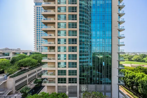 2 Bedrooms Apartment in The Links East Tower