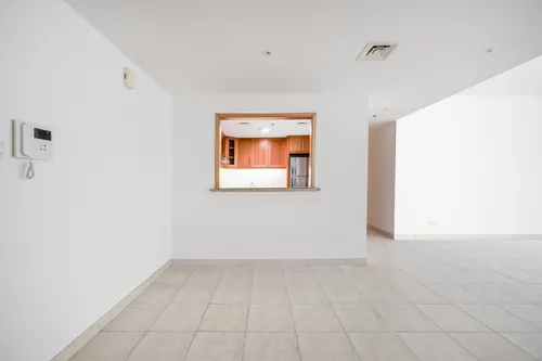 2 Bedrooms Apartment in The Links East Tower