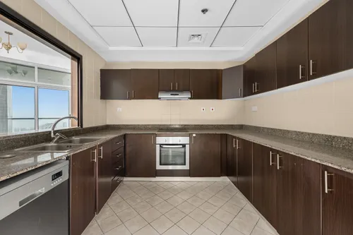 3 Bedrooms Apartment in The Torch