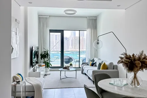 1 Bedroom Apartment in The Bay