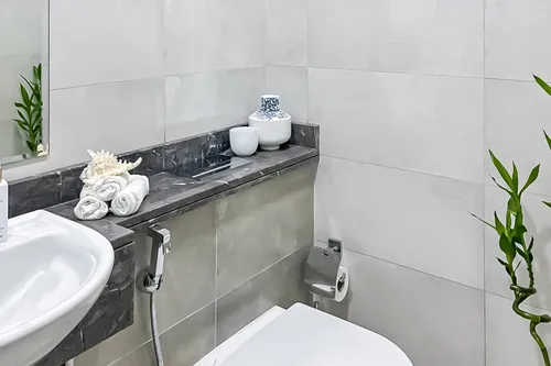 1 Bedroom Apartment in The Bay