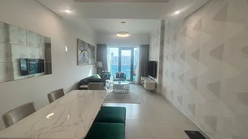 2 Bedrooms Apartment in The Bay