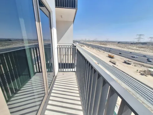 3 Bedrooms Apartment in Azizi Pearl