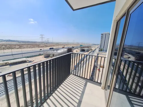 3 Bedrooms Apartment in Azizi Pearl