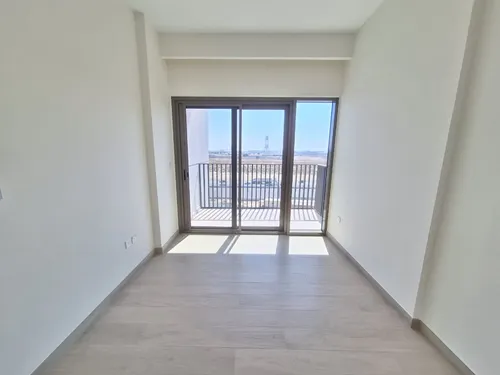 3 Bedrooms Apartment in Azizi Pearl