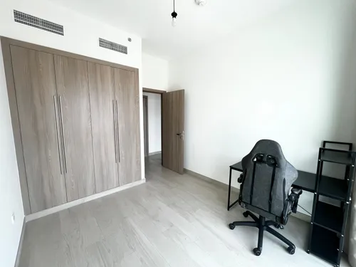 3 Bedrooms Apartment in Azizi Pearl