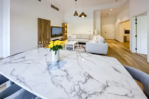 2 Bedrooms Apartment in Edmonton Elm