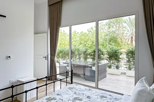 2 Bedrooms Apartment in Edmonton Elm