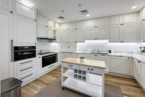2 Bedrooms Apartment in Edmonton Elm
