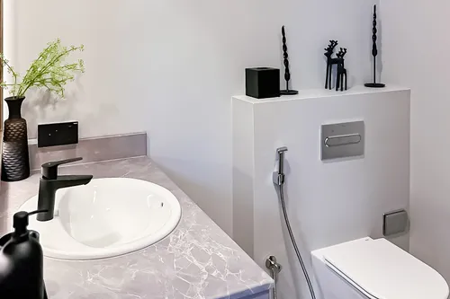 2 Bedrooms Apartment in Edmonton Elm