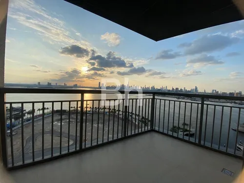 3 Bedrooms Apartment in Dubai Creek Residence Tower 3 South
