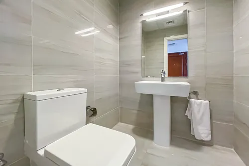 1 Bedroom Apartment in Hub Canal 1