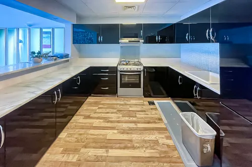 1 Bedroom Apartment in Hub Canal 1