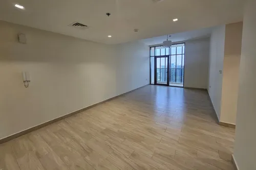 2 Bedrooms Apartment in Canal Bay