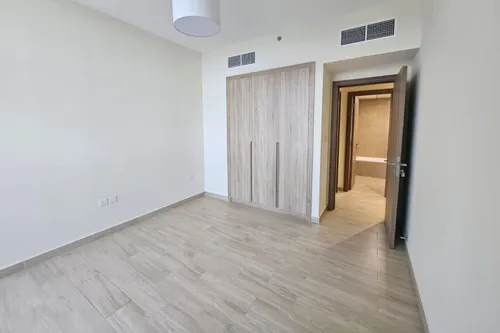 2 Bedrooms Apartment in Canal Bay