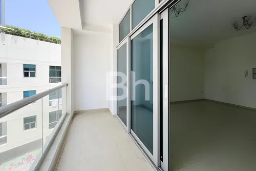 Apartment in DEC Tower 3
