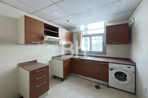 Apartment in DEC Tower 3