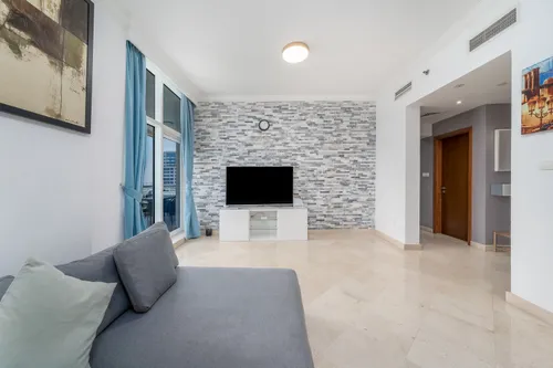 2 Bedrooms Apartment in Dorra Bay