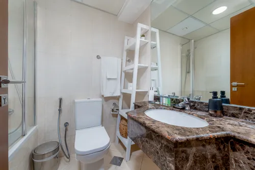 2 Bedrooms Apartment in Dorra Bay