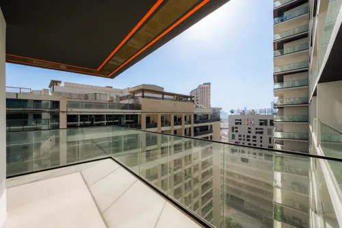 3 Bedrooms Apartment in Binghatti Creek