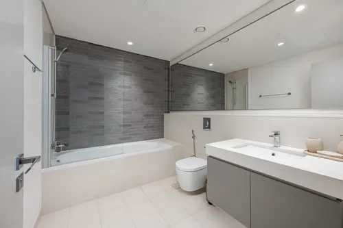2 Bedrooms Apartment in Sunrise Bay Tower 1