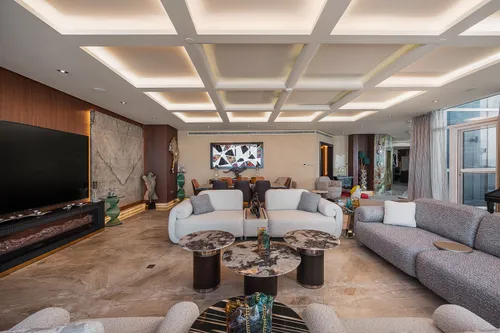 4 Bedrooms Apartment in 23 Marina