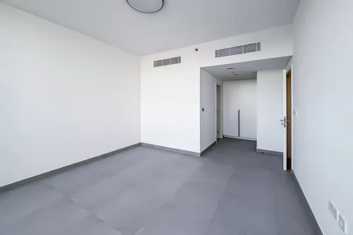 2 Bedrooms Apartment in The Gate 2