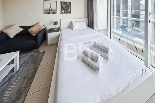 Apartment in Burj Al Nujoom