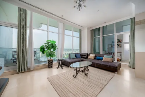 2 Bedrooms Apartment in Trident Waterfront