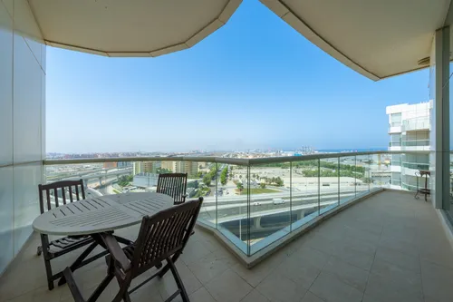 2 Bedrooms Apartment in Trident Waterfront
