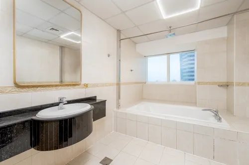4 Bedrooms Apartment in Elite Residence