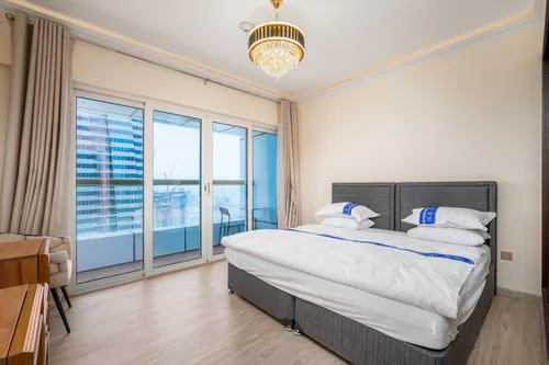 4 Bedrooms Apartment in Elite Residence