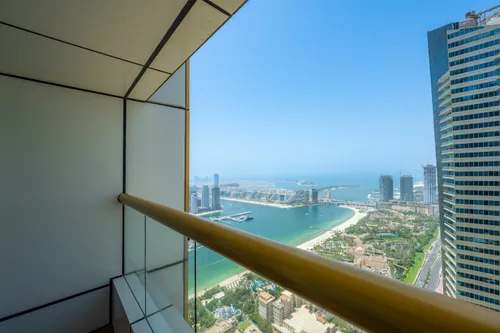 4 Bedrooms Apartment in Elite Residence