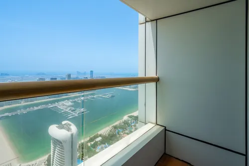 4 Bedrooms Apartment in Elite Residence