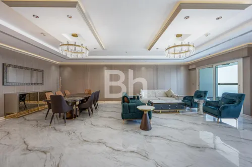 4 Bedrooms Apartment in Elite Residence