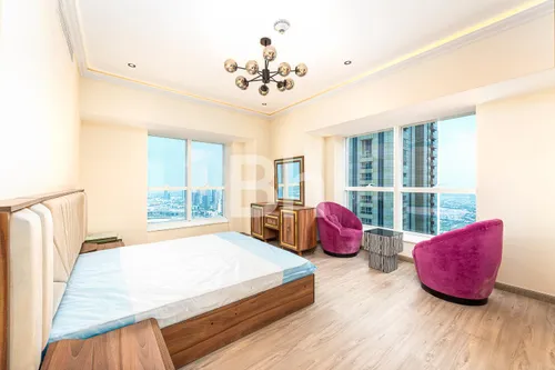 4 Bedrooms Apartment in Elite Residence