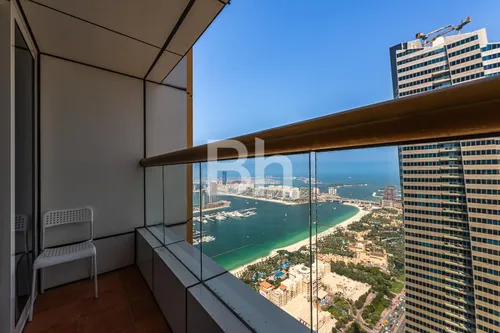 4 Bedrooms Apartment in Elite Residence