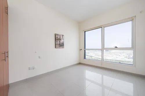 1 Bedroom Apartment in Lake Point Tower