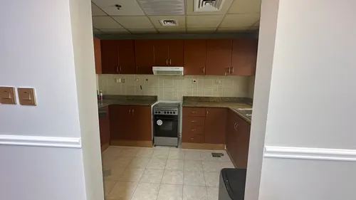 1 Bedroom Apartment in Lake Point Tower