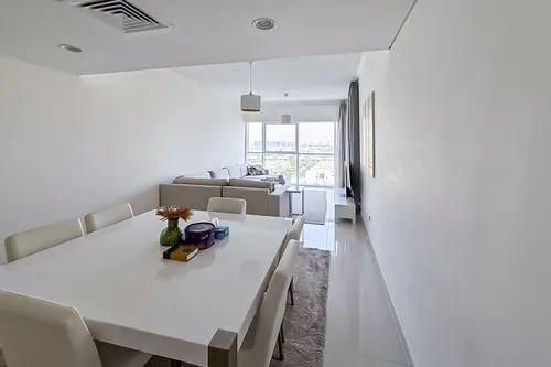 2 Bedrooms Apartment in Carson C