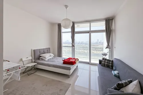 2 Bedrooms Apartment in Carson C