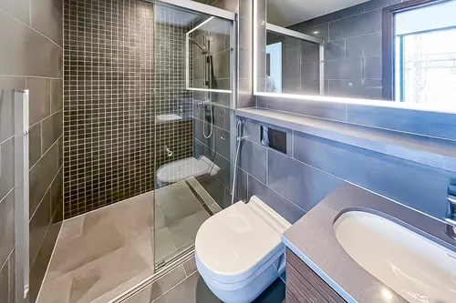1 Bedroom Apartment in The Crest Tower C