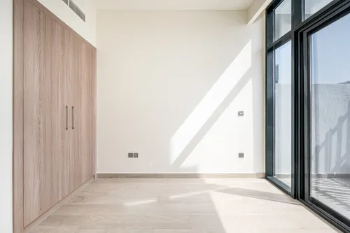 Apartment in Azizi Riviera 33