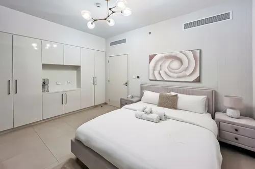 3 Bedrooms Apartment in Downtown Views II Tower 2