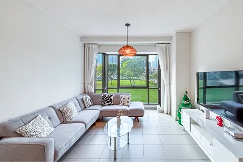 1 Bedroom Apartment in South Ridge 3