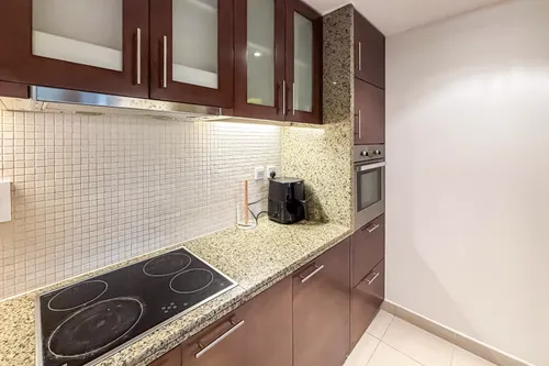 1 Bedroom Apartment in South Ridge 3