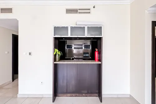 2 Bedrooms Apartment in Marina Quay West